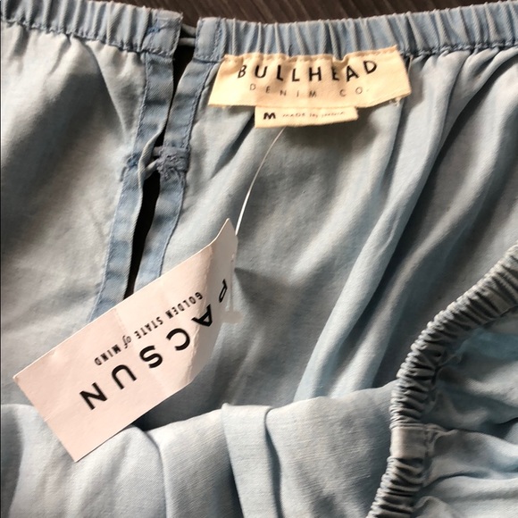 Off the shoulder chambray top - Picture 7 of 8